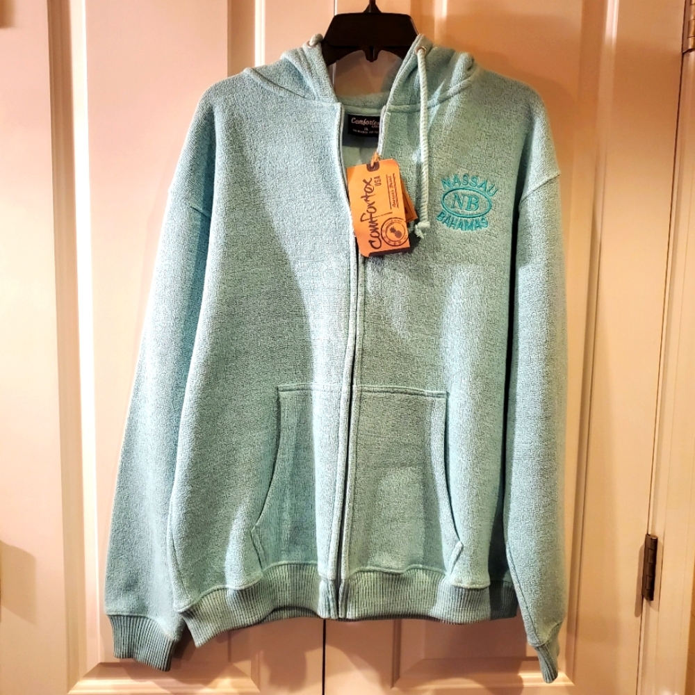 Light blue vintage Comfertex USA Nassau Bahamas Blue Hoodie
